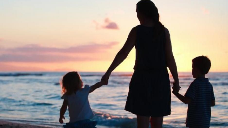 Διαδικτυακές δράσεις για γονείς από τον "Φάρο"