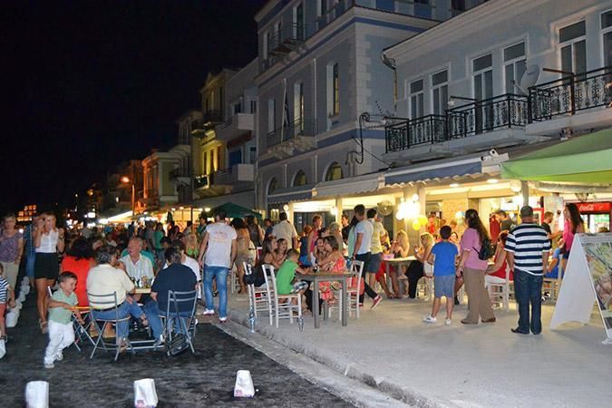 Ο Σύλλογος Εστίασης & Ψυχαγωγίας Σάμου για τη σφράγιση των καταστημάτων τους.