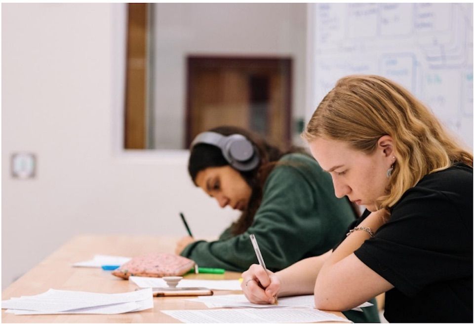 Καθοδήγηση σταδιοδρομίας - Η διαδικασία επιλογής της καλύτερης κατεύθυνσης για εσάς