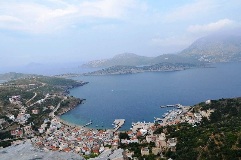 Κατασκευή του λιμανιού  Φούρνων.