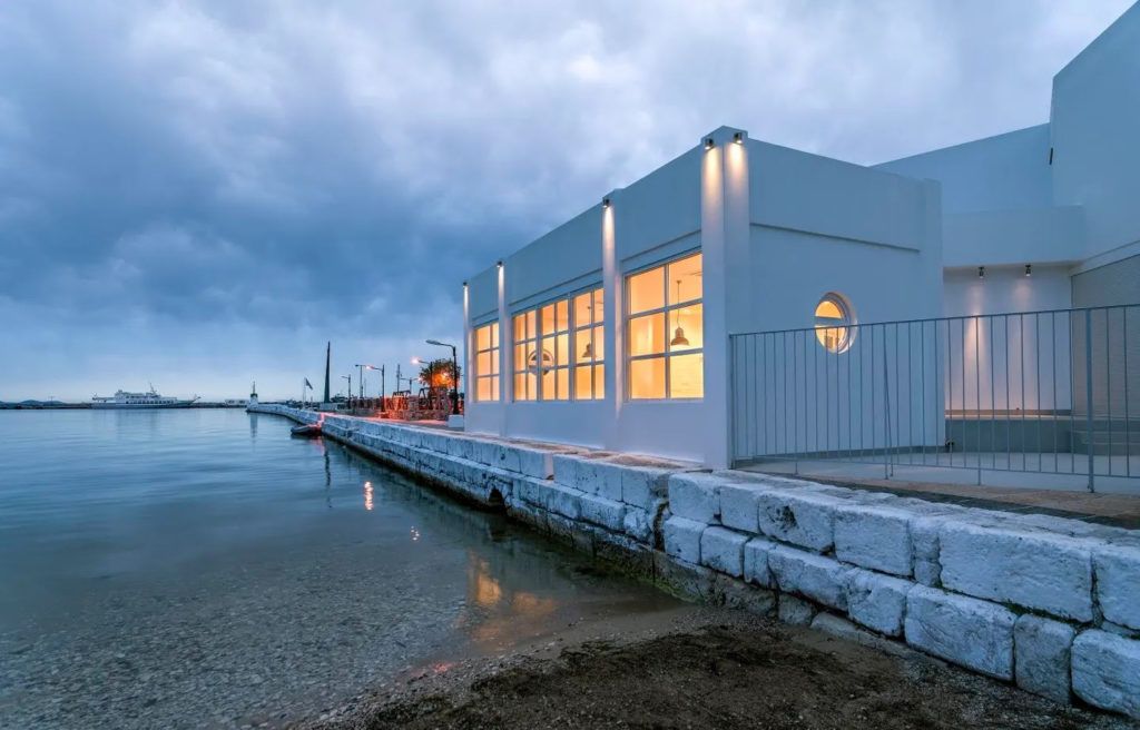 Flying too close to the sun  στο Art Space Pythagorion από το Ίδρυμα Schwarz