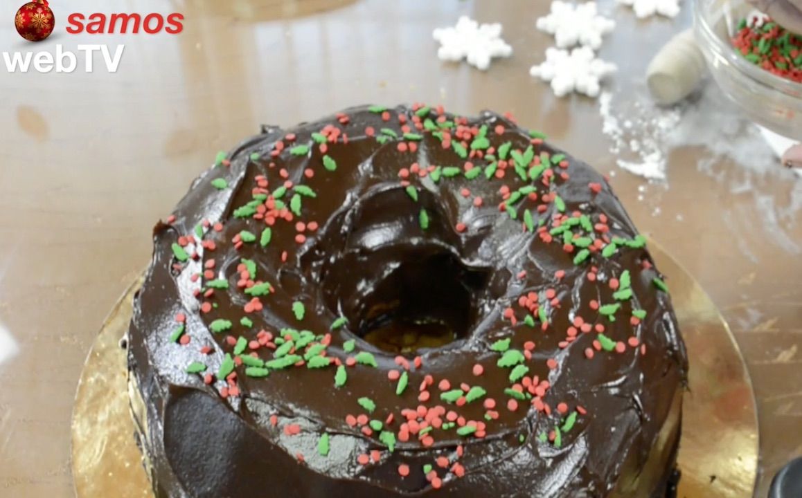 Γρήγορο και εύκολο Χριστουγεννιάτικο γλυκό από την Ρένα Κώστογλου