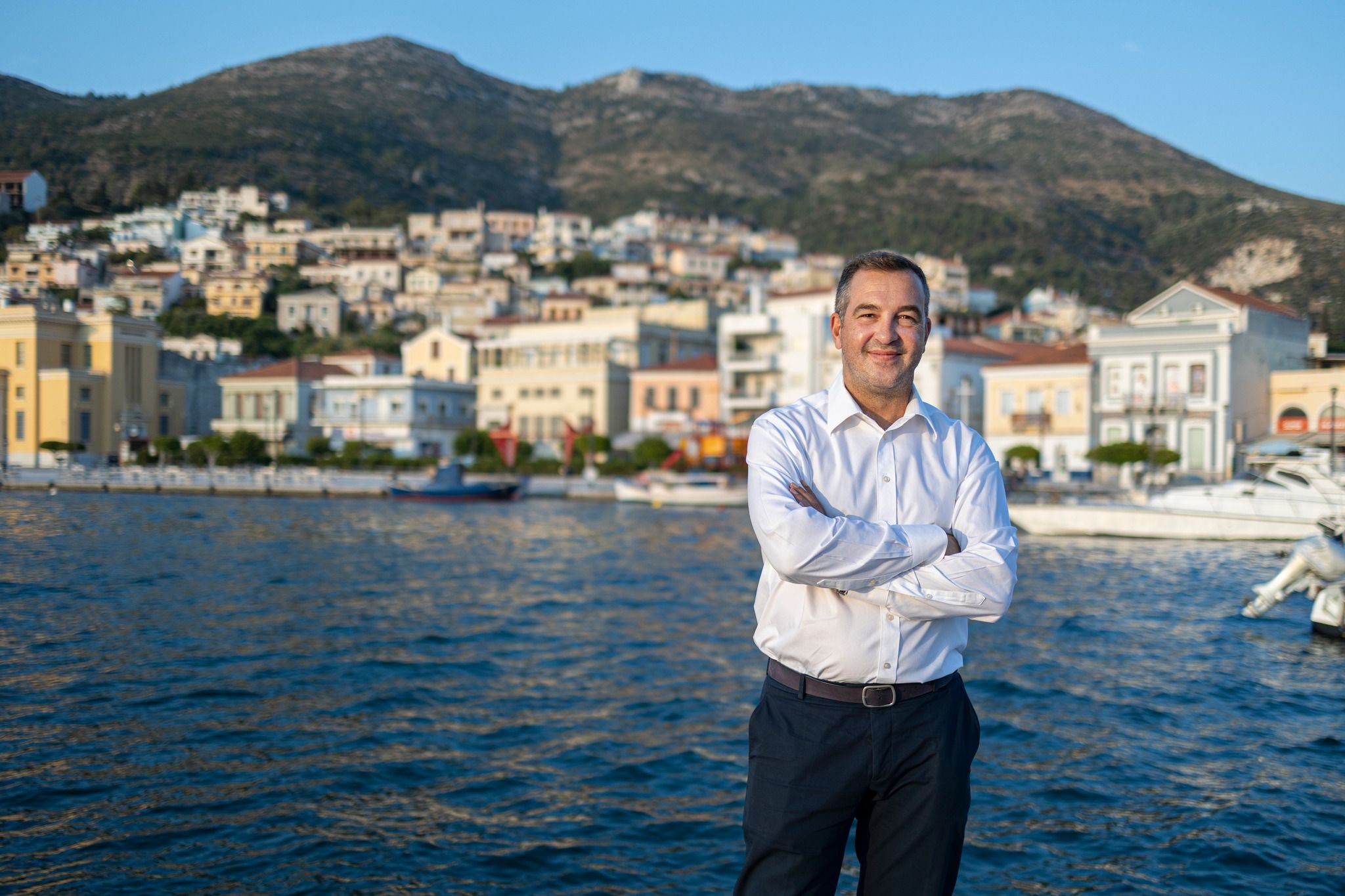 Ο Αντιπεριφερειάρχης Σάμου ζητά κατάργηση των συγχωνεύσεων τμημάτων για την ασφάλεια μαθητών και εκπαιδευτικών