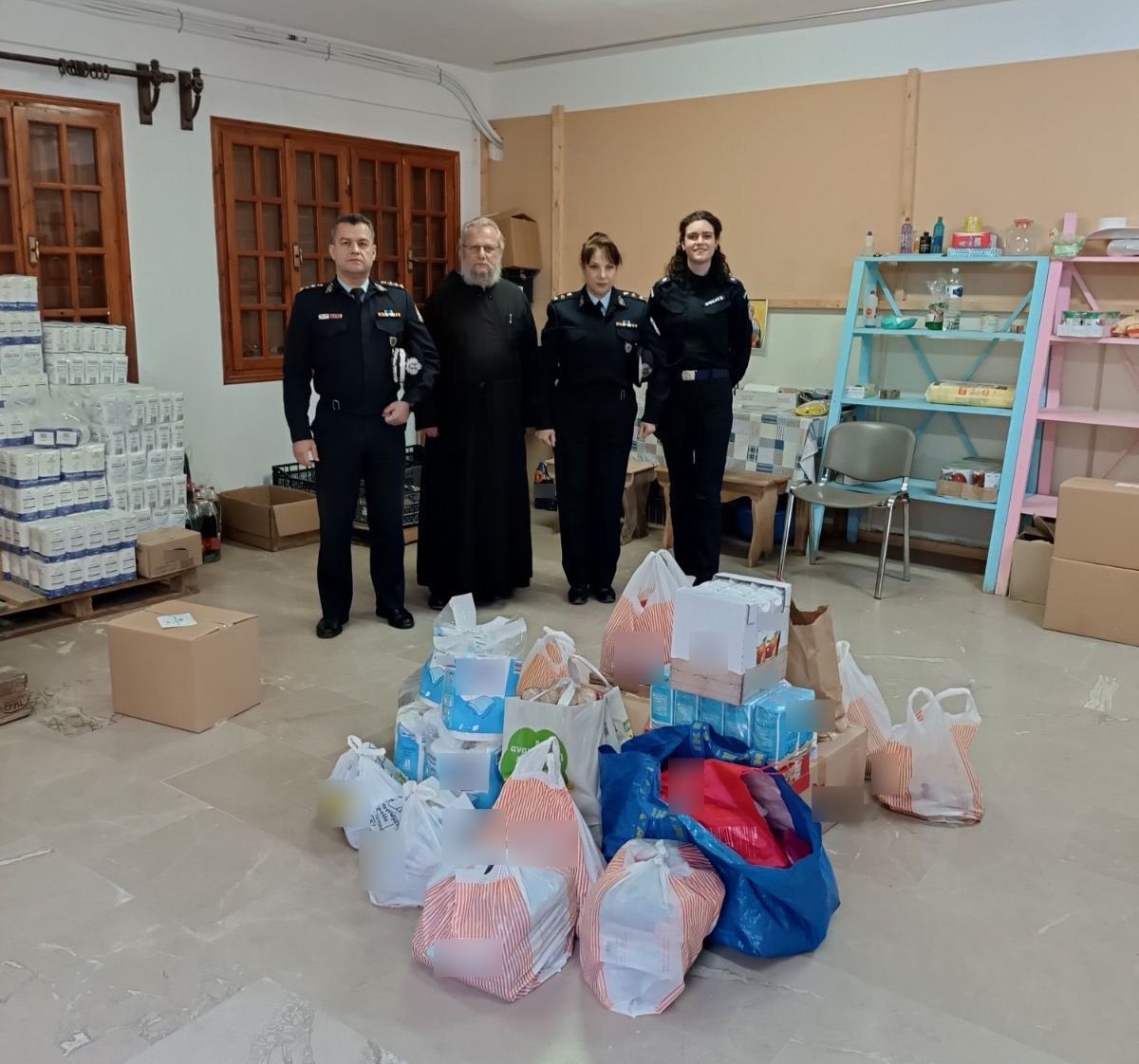 Κοινωνική προσφορά της Ελληνικής Αστυνομίας στο Βόρειο Αιγαίο τα Χριστούγεννα