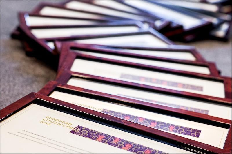 "Έξω πάμε καλά", μέσα όμως τι γίνεται ;