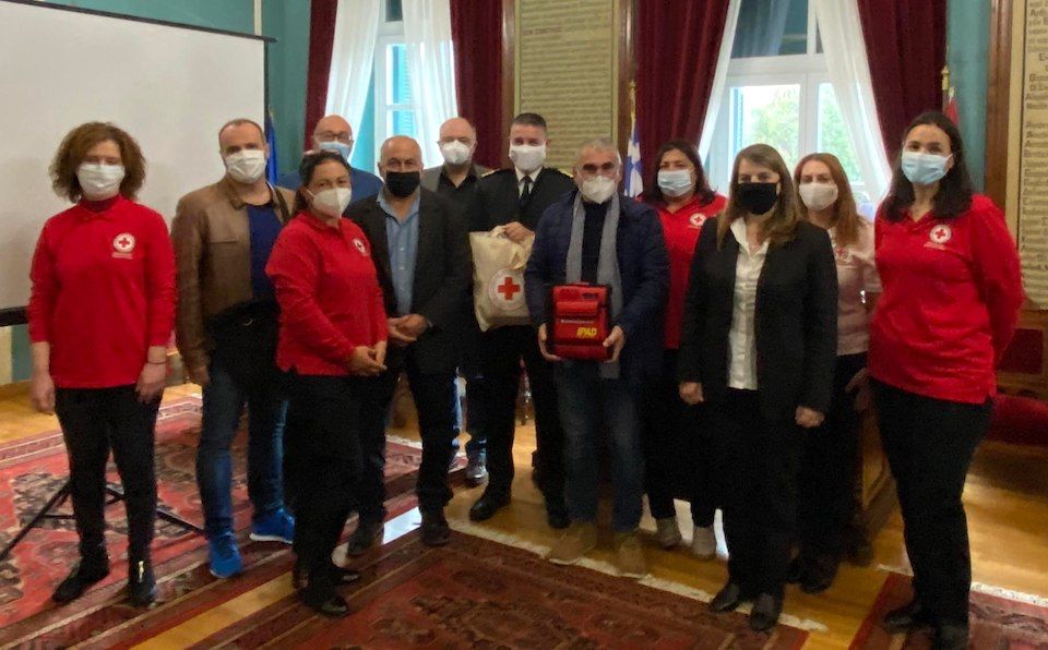 ΠΑΡΑΔΟΣΗ ΑΠΙΝΙΔΩΤΩΝ- ΔΩΡΕΑ ΑΠΟ ΤΟΝ ΕΛΛΗΝΙΚΟ ΕΡΥΘΡΟ ΣΤΑΥΡΟ