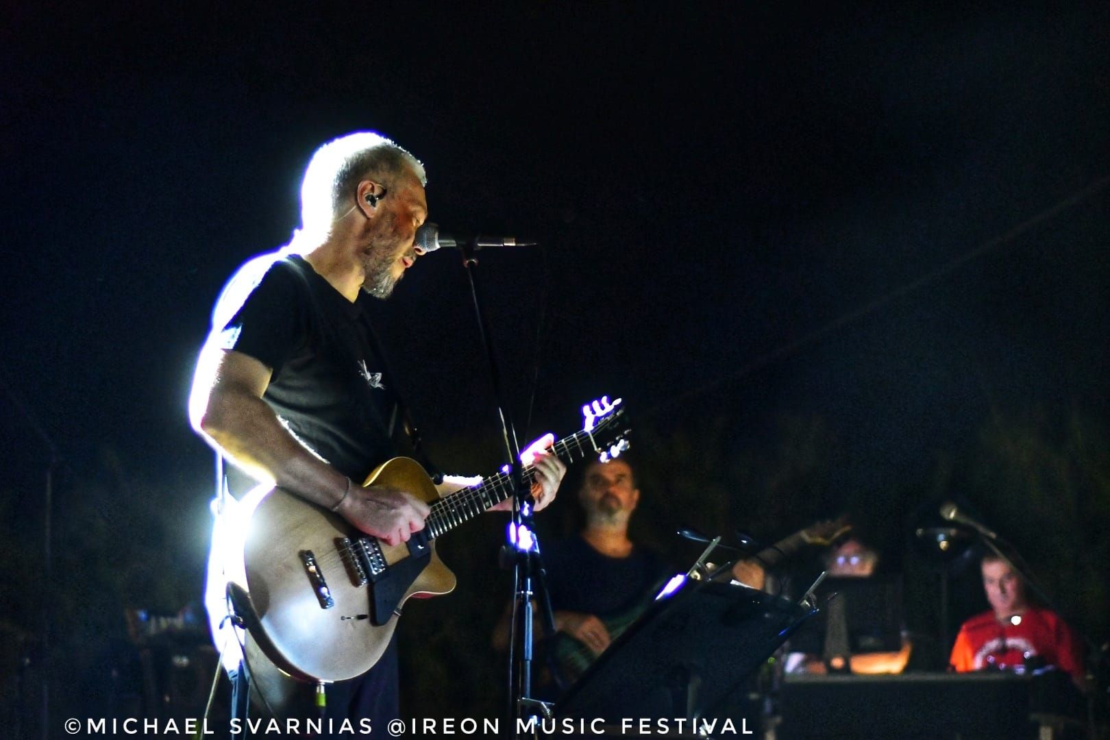 "Προσκυνητής" χωρίς "Εξαιρέσεις" με Ρους και Αλκίνοο Ιωανίδη στη Σάμο και το Ireon Music Festival