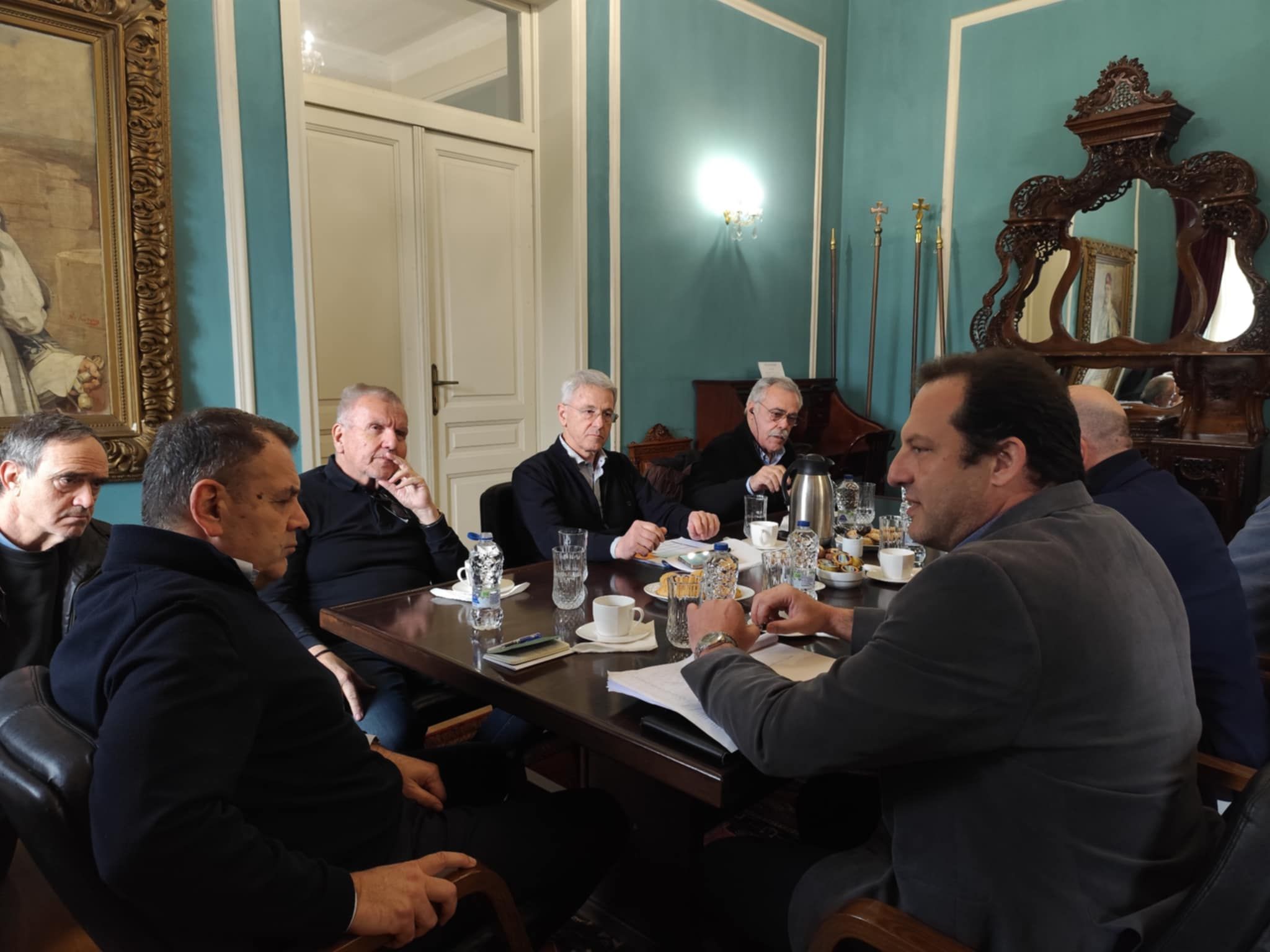 Σύσκεψη στον Δήμο Ανατολικής Σάμου με τον υπουργό Μετανάστευσης και Ασύλου