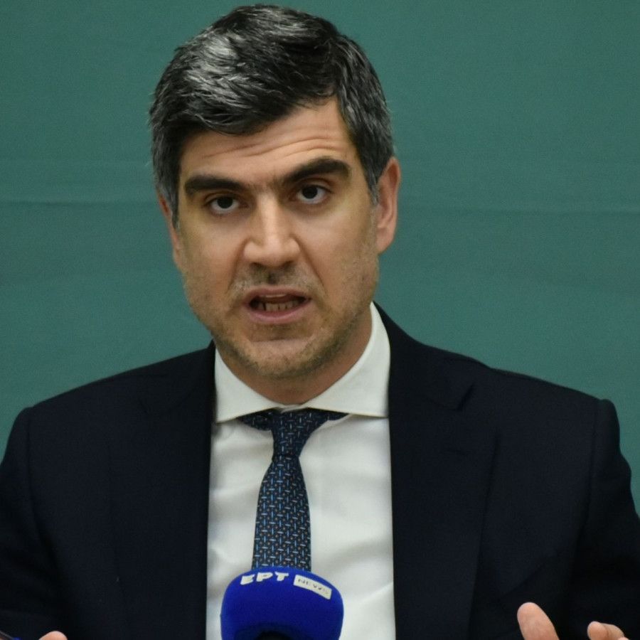 Θ. Γλαβίνας: «Τα ολιγοπώλια κυριαρχούν στην αγορά και ο υπερτουρισμός εξαντλεί τις δυνατότητες της χώρας»