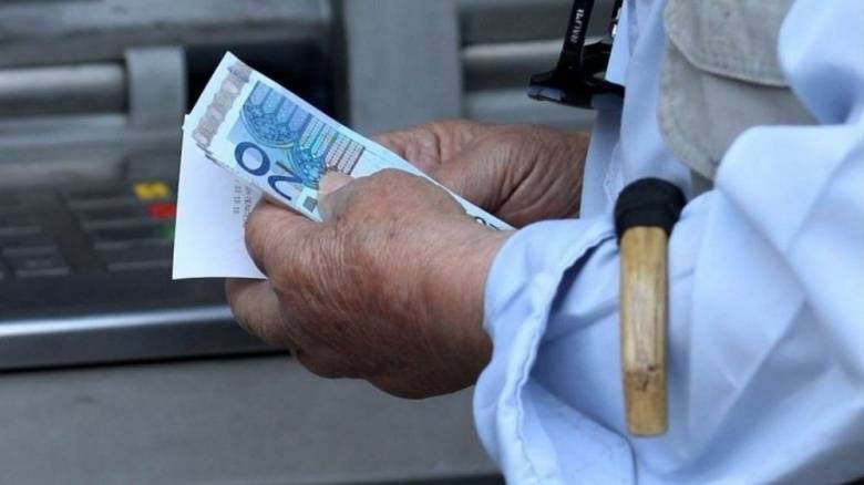 Πότε πληρώνονται συντάξεις κι επιδόματα