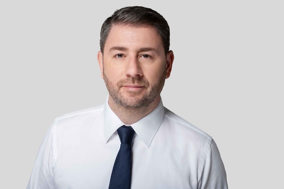 Άρθρο του Προέδρου του ΠΑΣΟΚ: Προοδευτική πορεία για την κοινωνία και την οικονομία