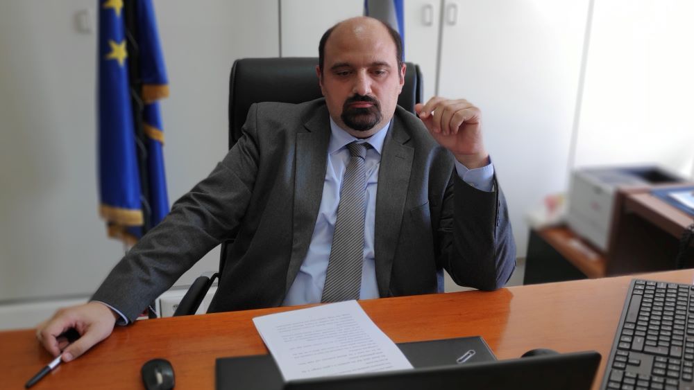 Χρ. Τριαντόπουλος: Ανοίγει εκ νέου η πλατφόρμα arogi.gov.gr για τους σεισμόπληκτους της Σάμου
