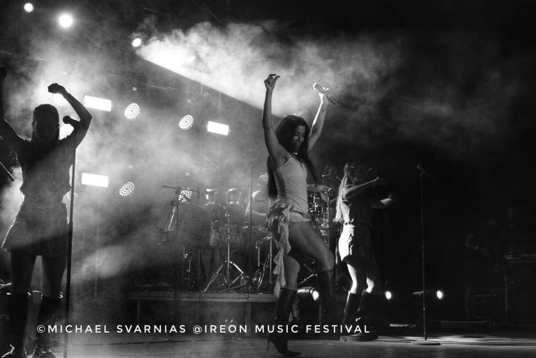 Οι Mikro που ήταν... "μεγάλοι" και η Μαρίνα Σάττι που τα έσπασαν στο 19o Ireon Music Festival
