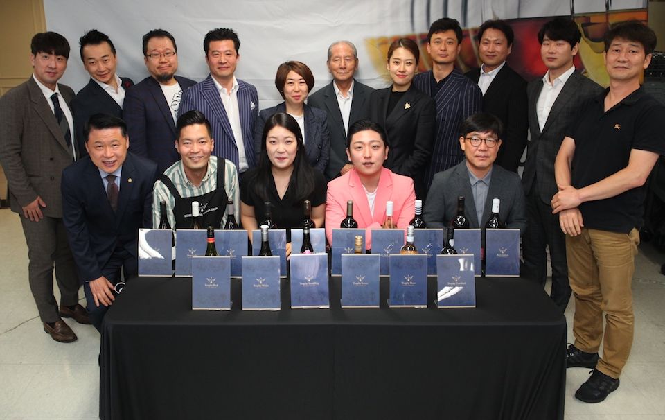 To σαμιώτικο κρασί σε Κορέα, Σιγκαπούρη, Βιετνάμ