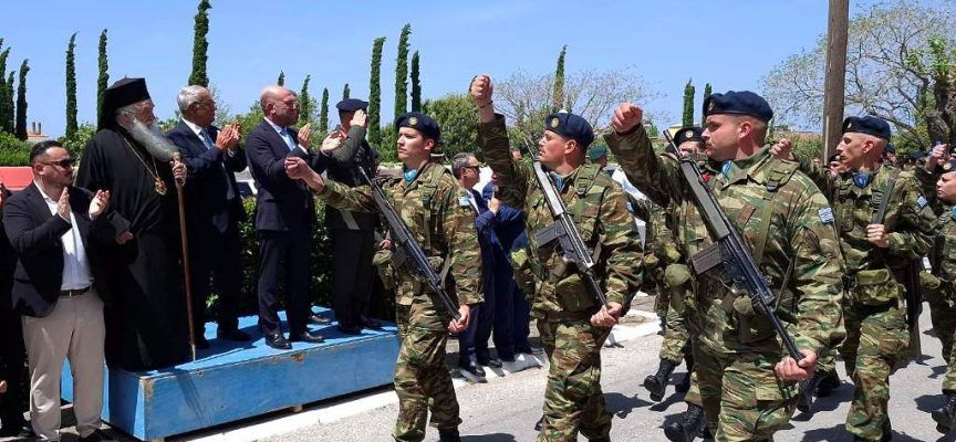 Με εθνική υπερηφάνεια τιμήθηκε στο Μεσαίο Καρλόβασι η επέτειος της υψώσεως της Σημαίας της Σαμιακής Επαναστάσεως του 1821