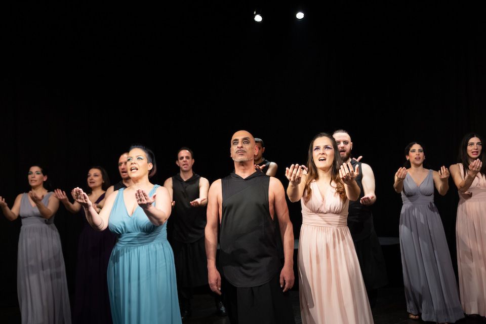 «Ποιά Ελένη» και ποιά στέγη, για τη Θεατρική Ομάδα Σάμου;