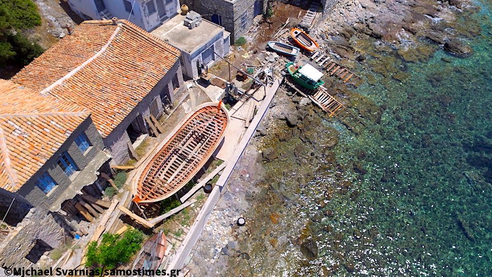 Μαθητεία στα καρνάγια για τη διαφύλαξη της ξυλοναυπηγικής τέχνης: Το πρόγραμμα σπουδών της εκπαιδευτικής δομής στη Σάμο