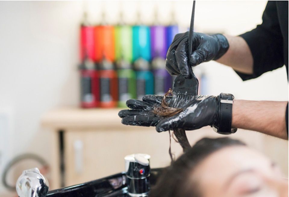 Λόγοι για να βάψετε τα μαλλιά σας