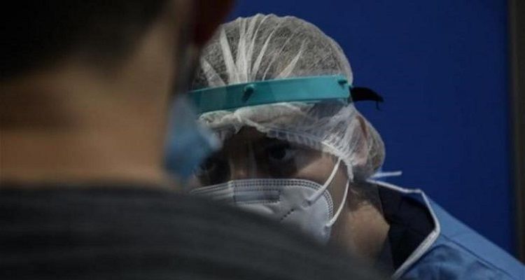 Σάμος: Νέα κρούσματα, σε αναμονή αν θα επιβληθούν αυστηρά περιοριστικά μέτρα.