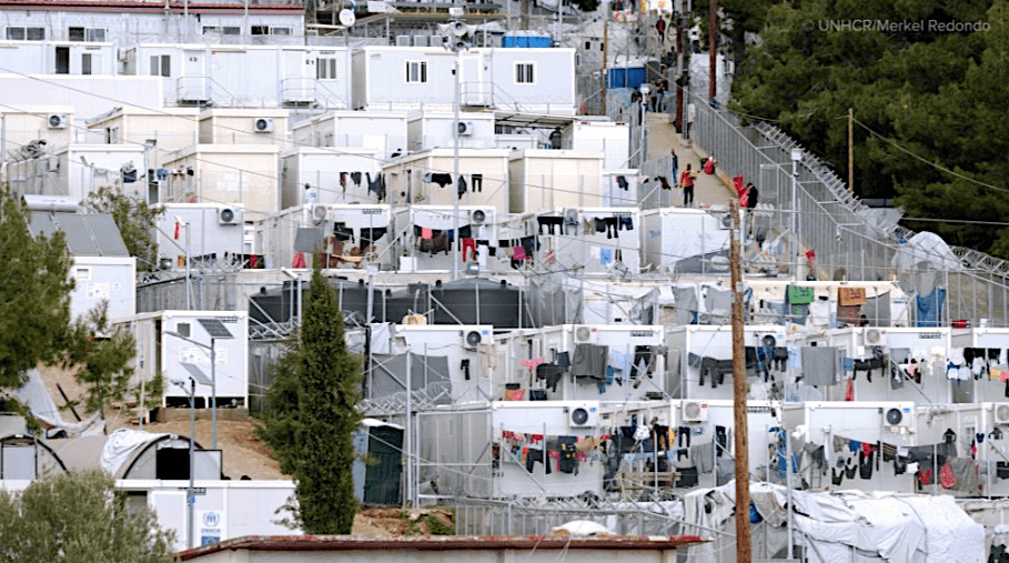 Ο υπουργός κ. Βίτσας και μια ''επιστολή προς ηλιθίους''