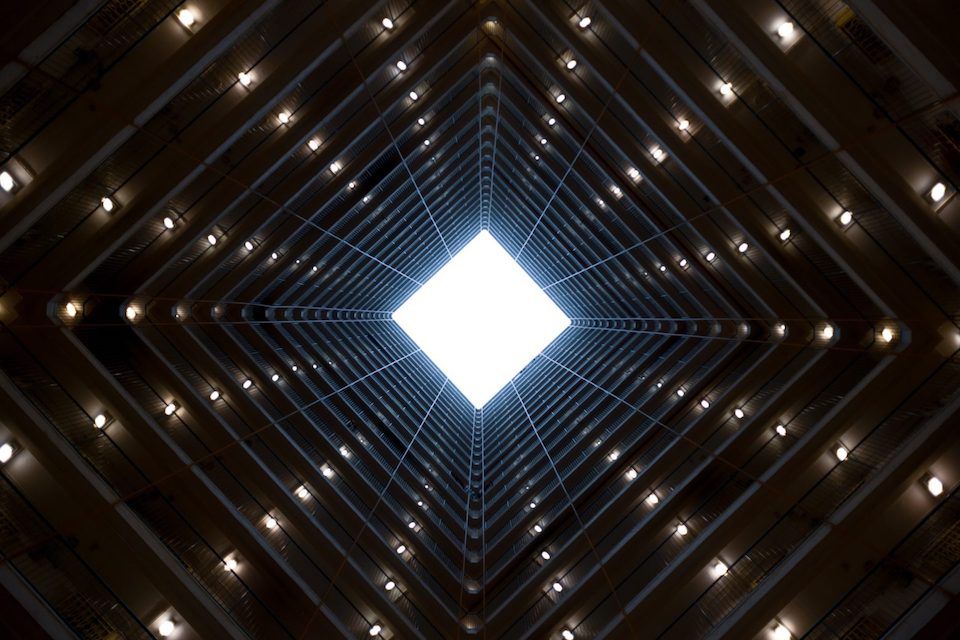 TikTok – Ένας… χρονοταξιδιώτης υποστηρίζει ότι το 2027 η ανθρωπότητα θα εξαφανιστεί