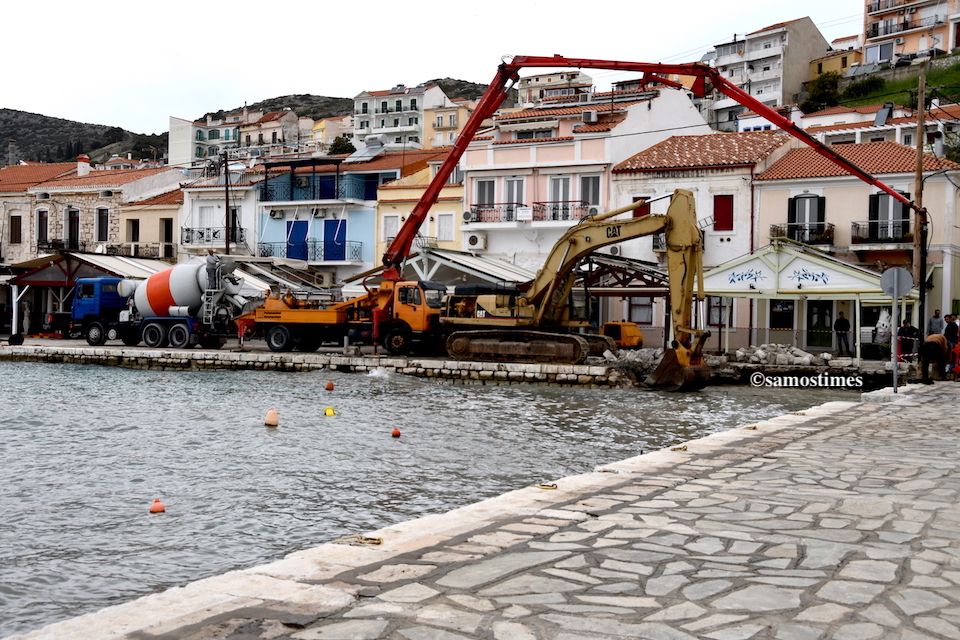 Ξεκίνησαν οι εργασίες στο λιμάνι Πυθαγορείου με χρονικό ορίζοντα ολοκλήρωσης τους δύο μήνες.