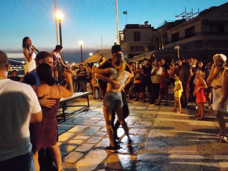 Σε λάτιν ρυθμούς χόρεψε η πόλη της Σάμου