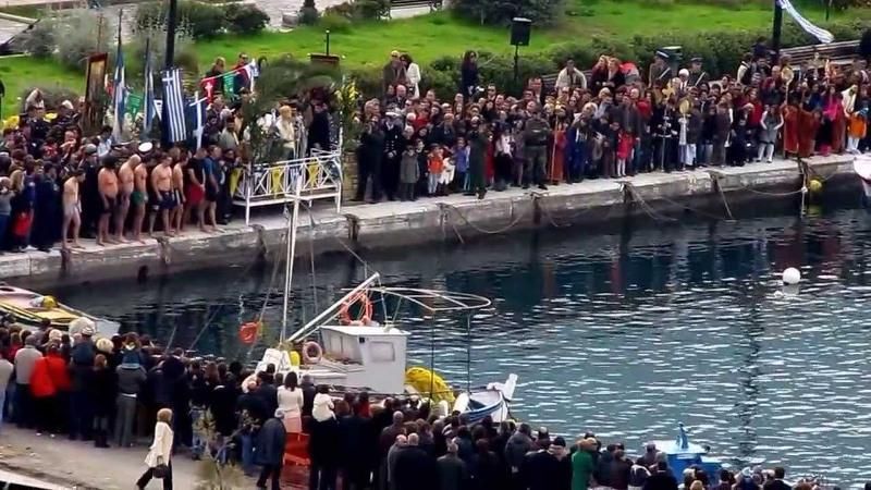 Τα έθιμα των Θεοφανείων ανά την Ελλάδα